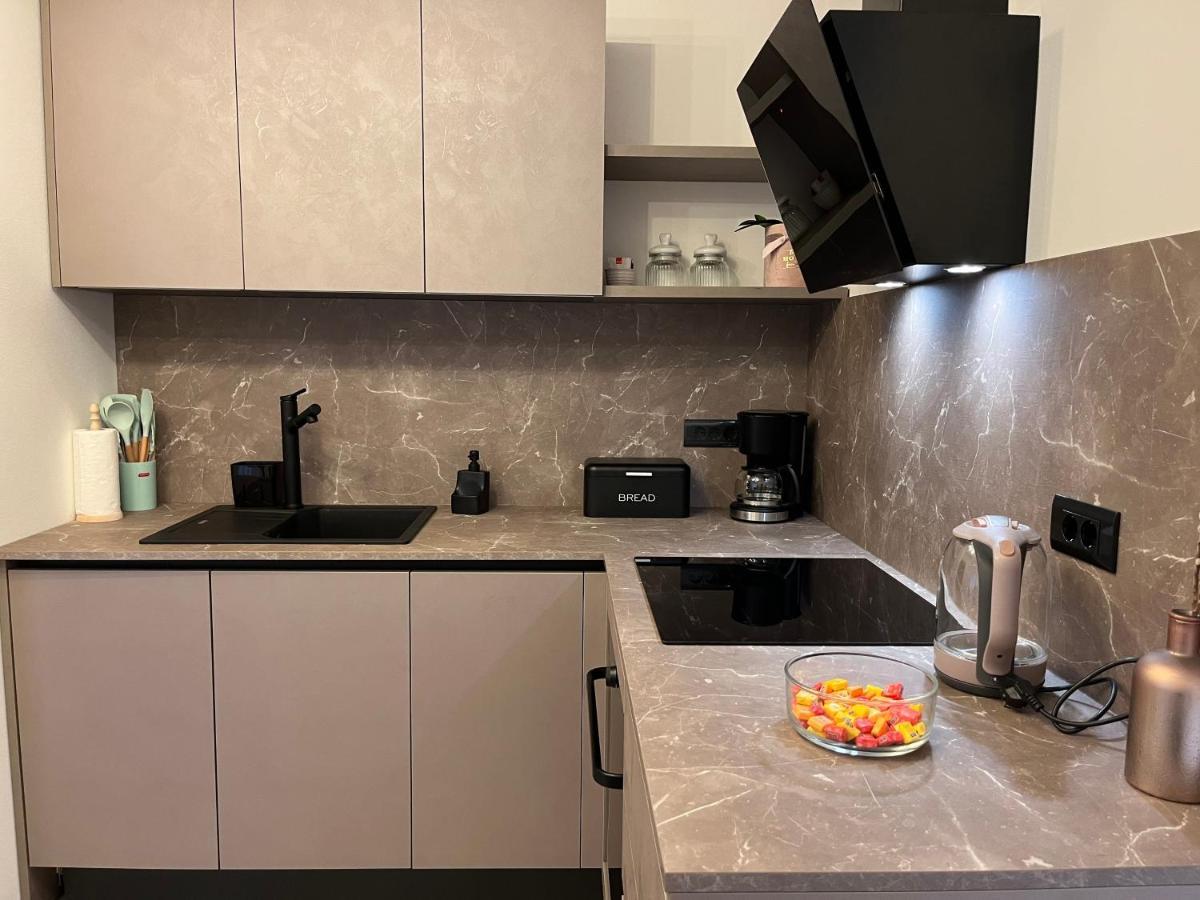 Apartment A & N With Free Private Parking Пула Екстериор снимка