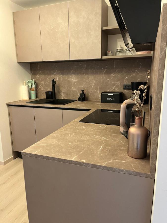 Apartment A & N With Free Private Parking Пула Екстериор снимка