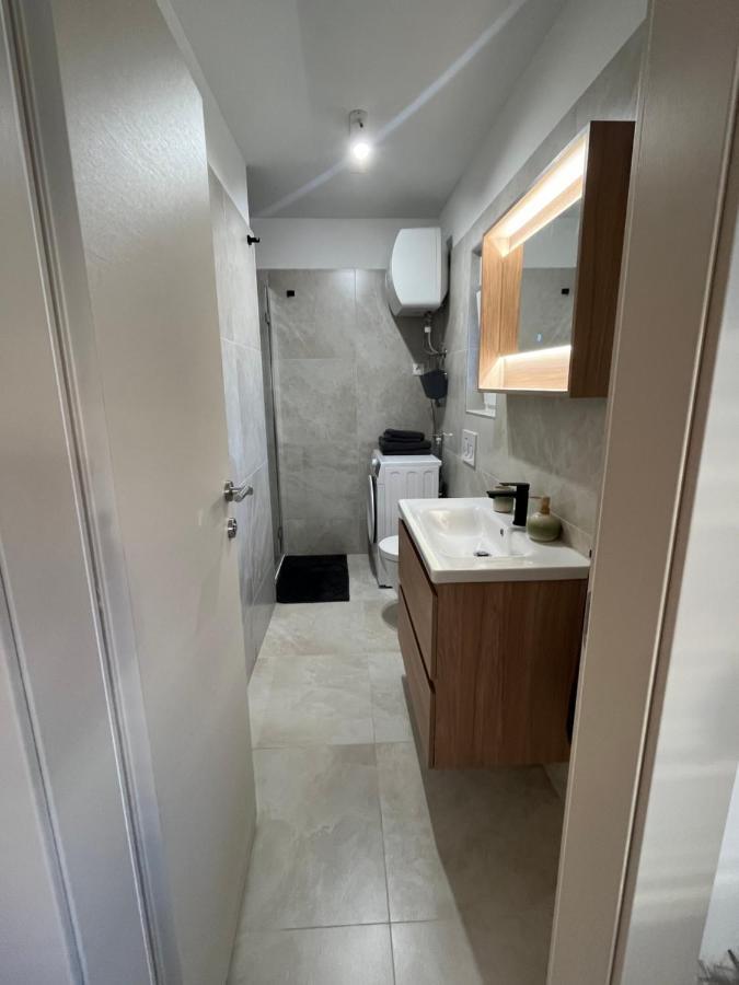 Apartment A & N With Free Private Parking Пула Екстериор снимка
